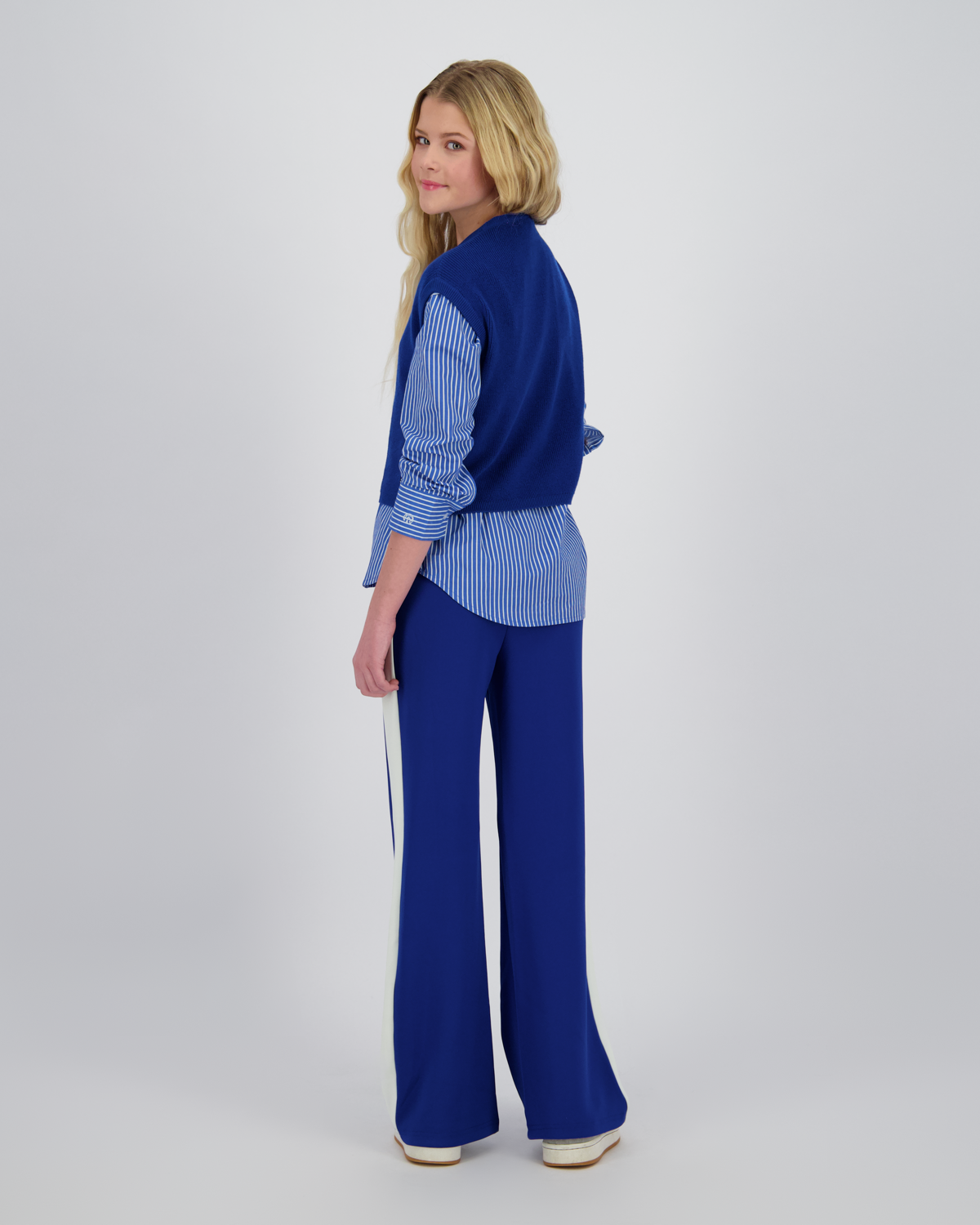 Wide leg Hose Puck